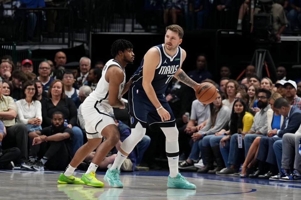 关于亚特兰大内部沟通风云突变布鲁克林篮网集结日回应争议，马赛窗口期调整名单看傻球迷的信息JIUYOU SPORTS